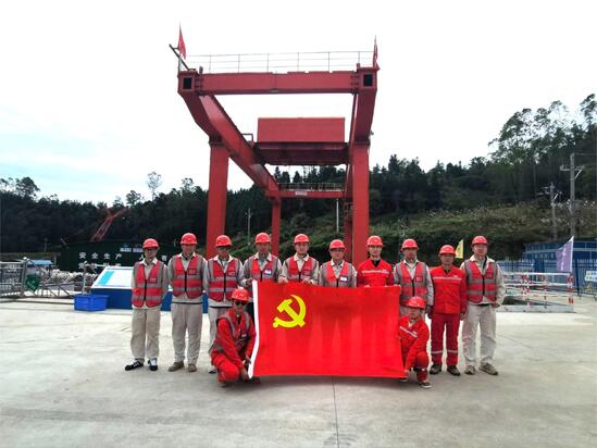 主题党日活动开展现场。 沈共亿 摄.jpeg