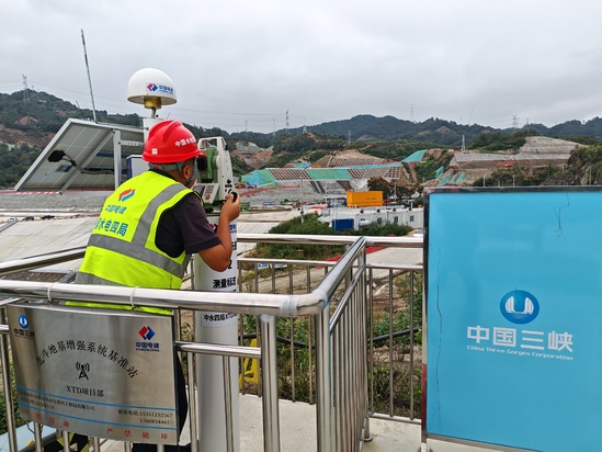 北斗地基增强系统基准站 (3).jpg